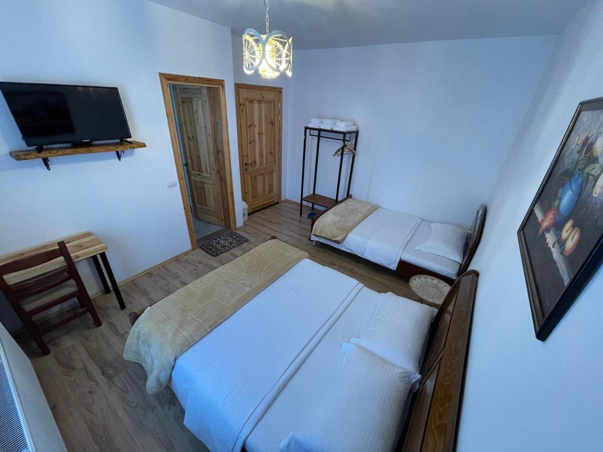 Bujtina Liana Voskopoje Hotel Ngoại thất bức ảnh