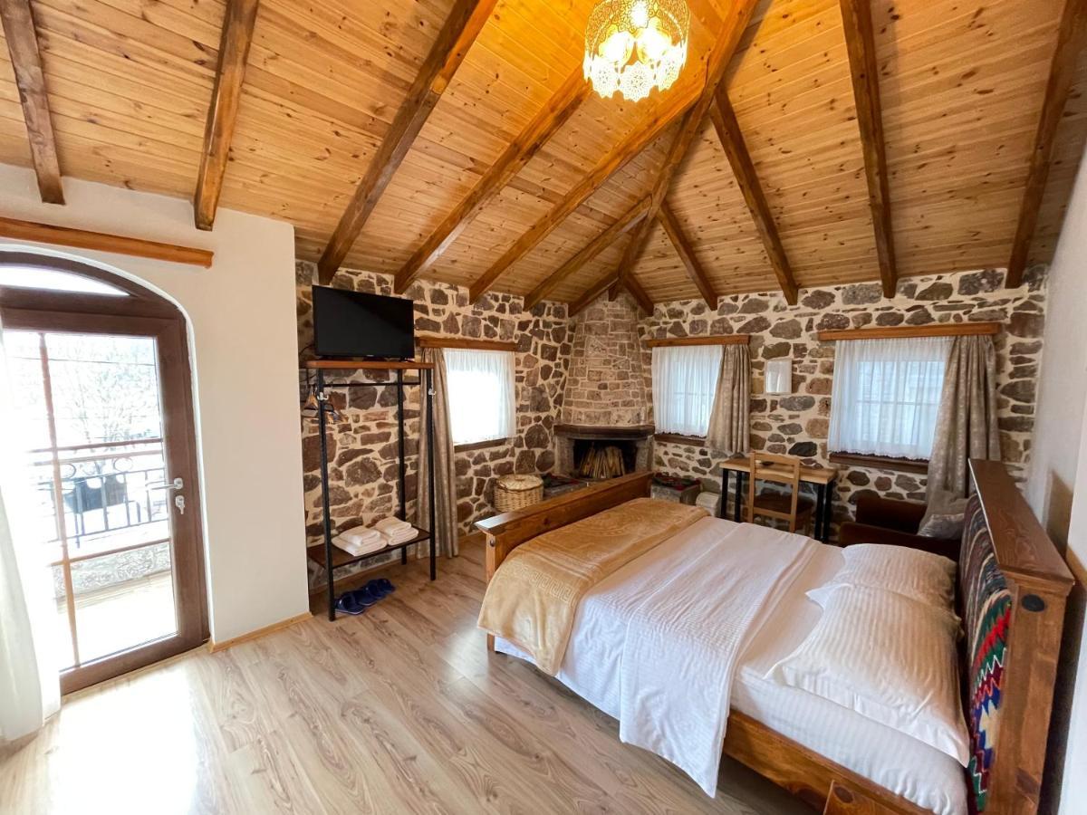 Bujtina Liana Voskopoje Hotel Ngoại thất bức ảnh
