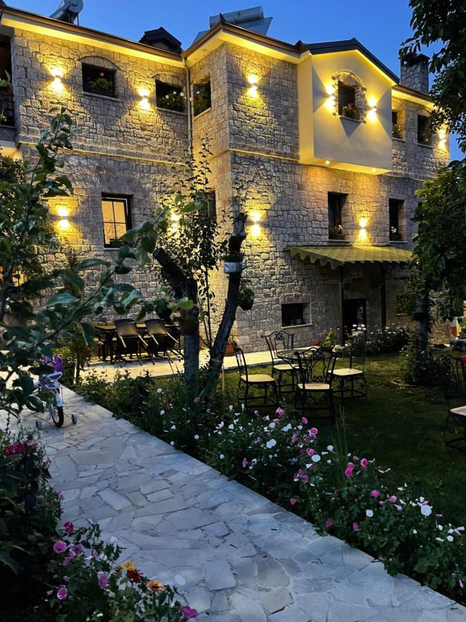 Bujtina Liana Voskopoje Hotel Ngoại thất bức ảnh