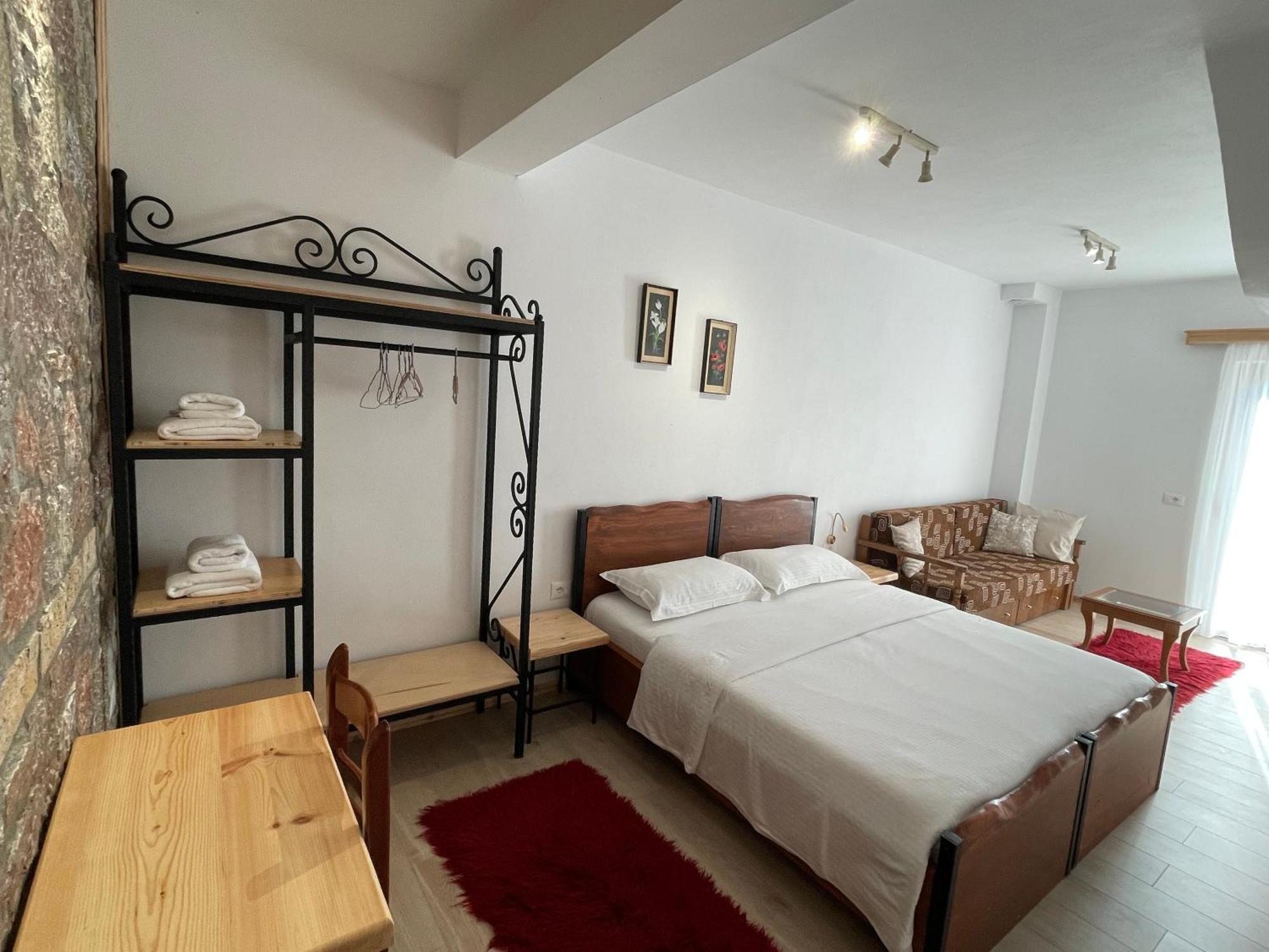 Bujtina Liana Voskopoje Hotel Ngoại thất bức ảnh