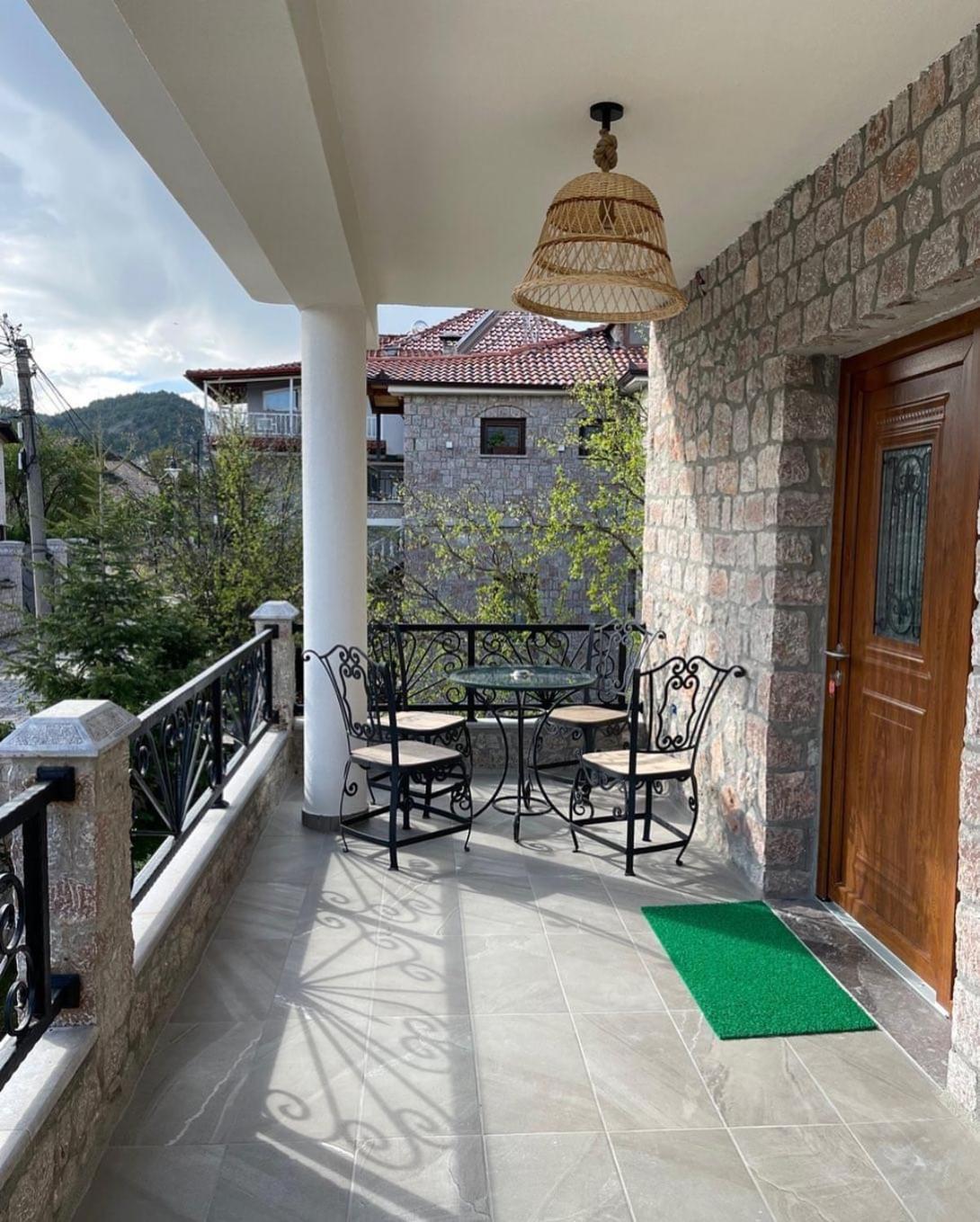 Bujtina Liana Voskopoje Hotel Ngoại thất bức ảnh